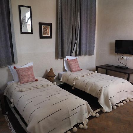 Le Cazar Hotel El Ain ภายนอก รูปภาพ