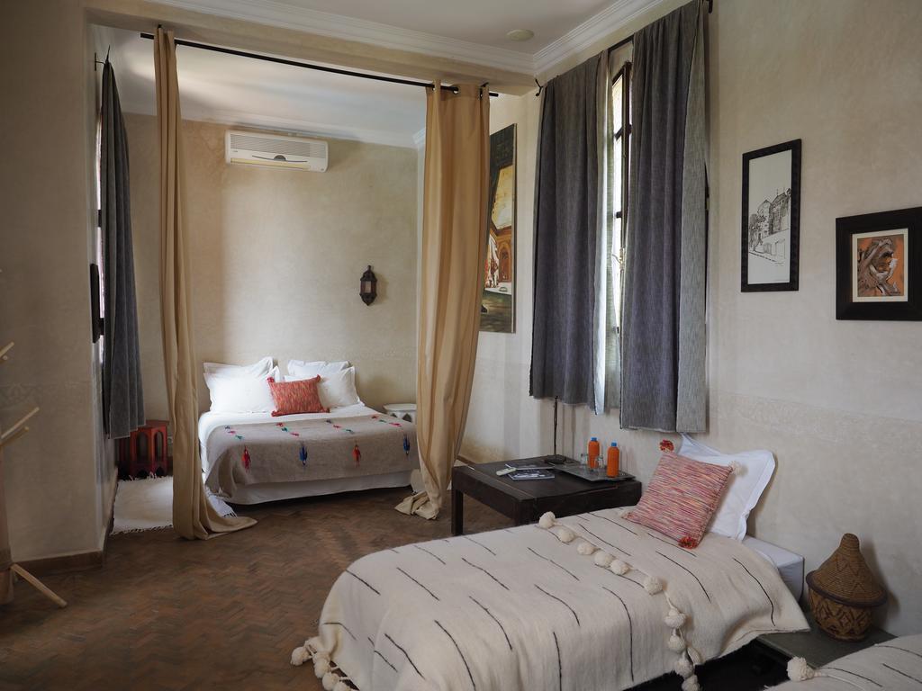 Le Cazar Hotel El Ain ภายนอก รูปภาพ
