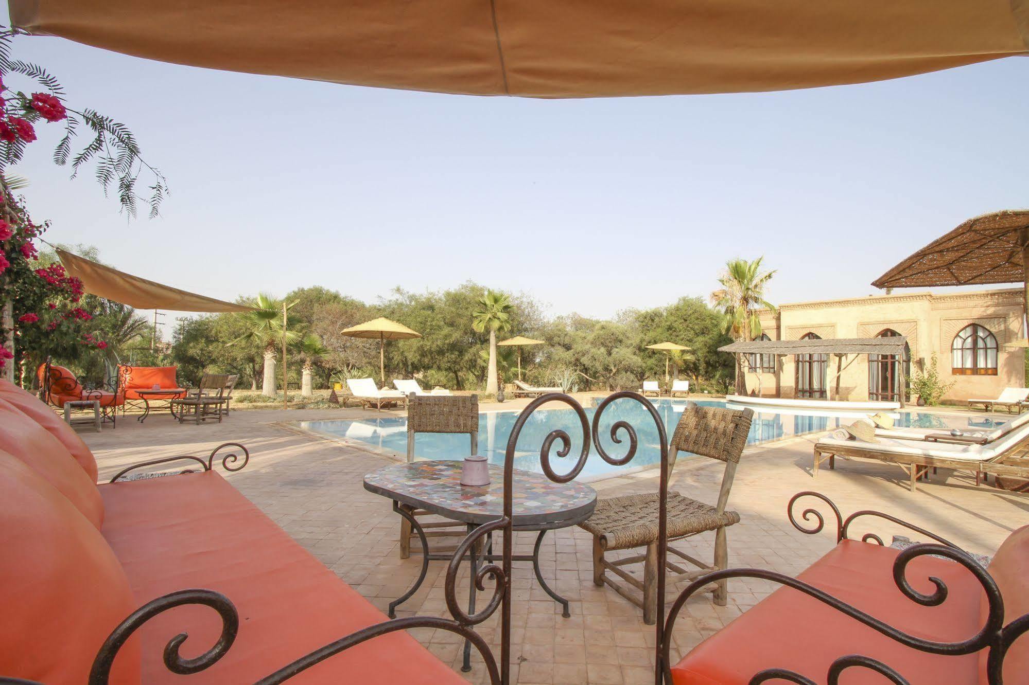 Le Cazar Hotel El Ain ภายนอก รูปภาพ