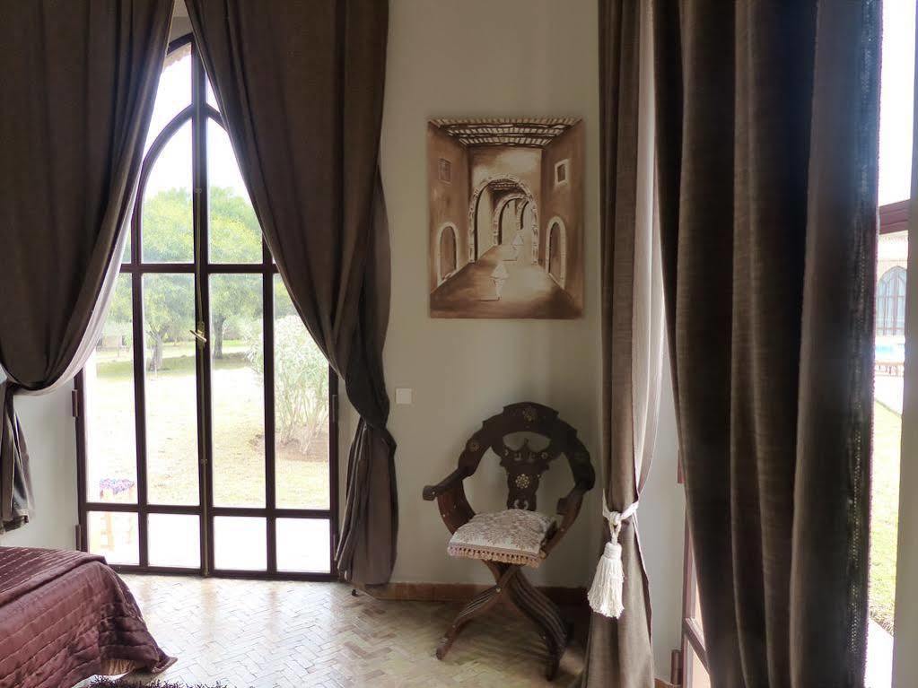 Le Cazar Hotel El Ain ภายนอก รูปภาพ